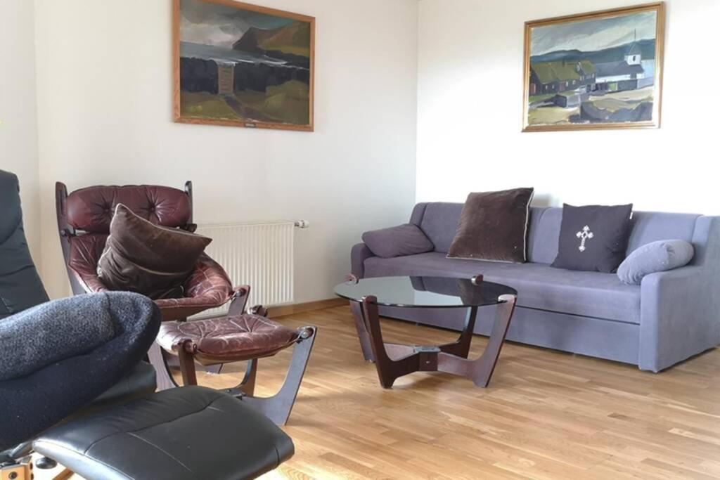 Large Apartment With Fabulous View Of Tórshavn Extérieur photo