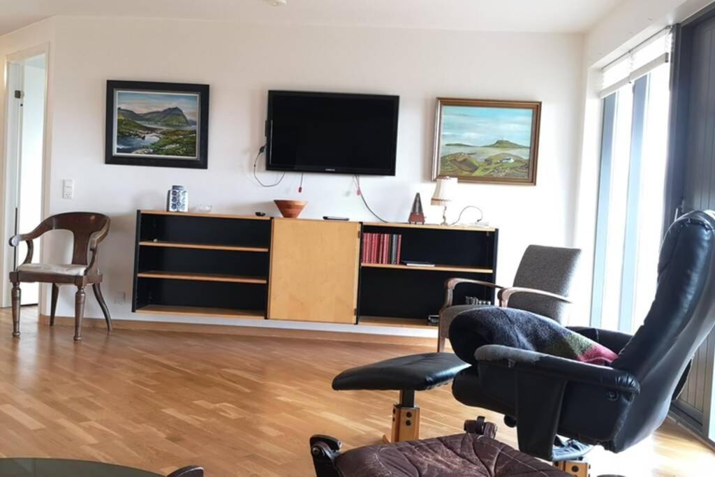 Large Apartment With Fabulous View Of Tórshavn Extérieur photo