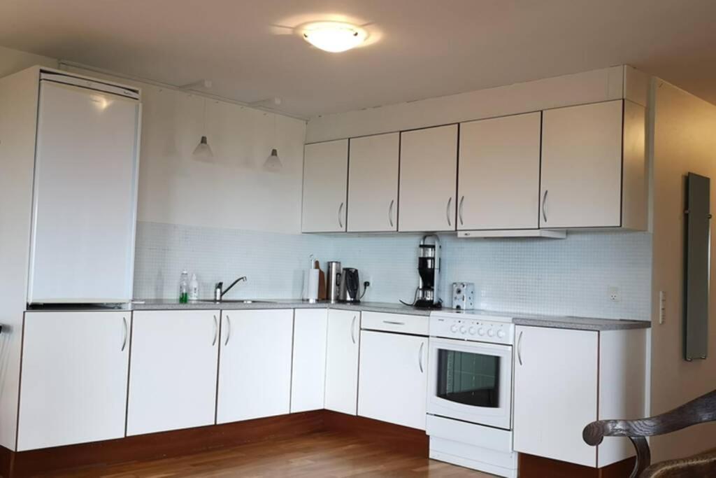 Large Apartment With Fabulous View Of Tórshavn Extérieur photo