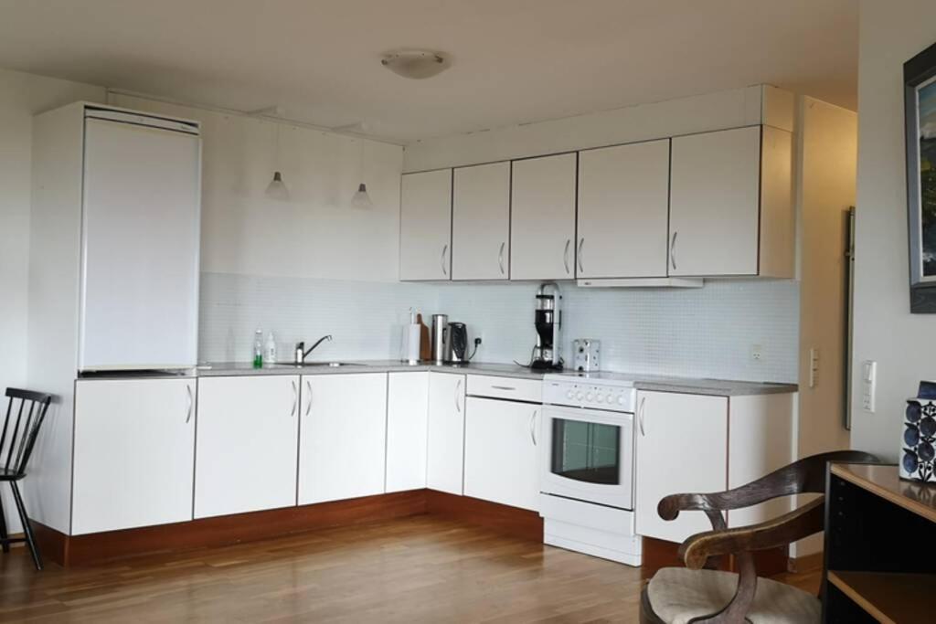 Large Apartment With Fabulous View Of Tórshavn Extérieur photo